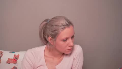 Vasya Sylvia online show from December 2025 09:17:01 AM