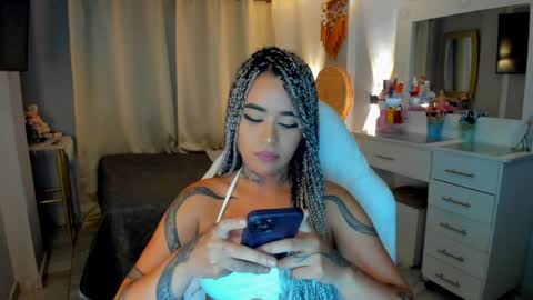 Vayolett Bass online show from March 2026 04:46:01 AM