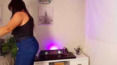 Victoria online show from October 2025 11:11:01 AM