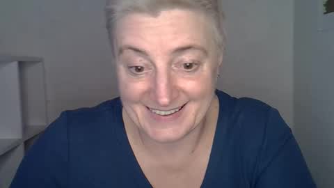 vea_motty online show from February 2026 02:57:02 PM