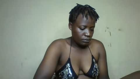 Vee tommy online show from December 2024 07:29:01 PM