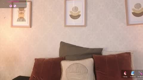 Snapshot of veesimons_dh chatting on November 2025 07:46:02 PM Vee Simons online show from November 2025 07:46:02 PM