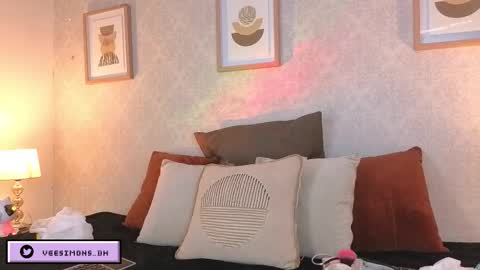 Vee Simons online show from February 2026 08:35:02 PM