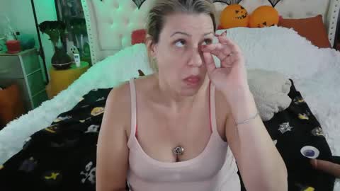 Vegas Dani online show from October 2025 08:38:01 AM