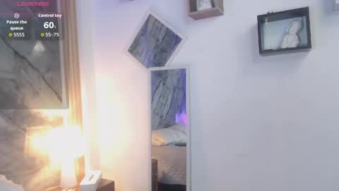 Isabella online show from May 2026 10:08:02 PM