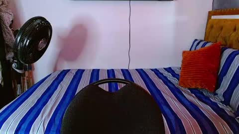 Snapshot of velk_hot1 chatting on June 2026 08:09:02 PM velk_hot1 online show from June 2026 08:09:02 PM