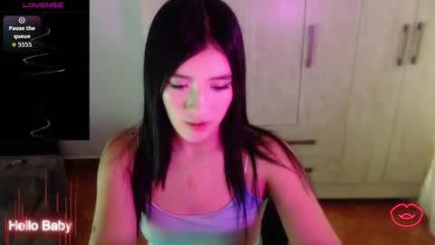 velvet_28_ online show from October 2025 01:14:01 PM