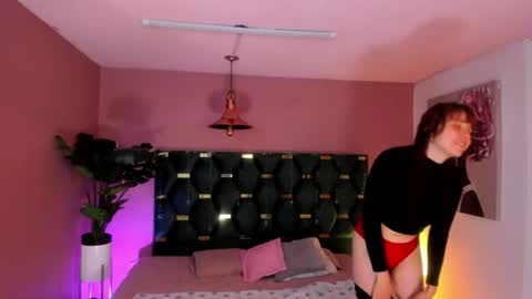 Snapshot of velvet_dreams_ chatting on June 2026 11:47:02 AM Isabella online show from June 2026 11:47:02 AM