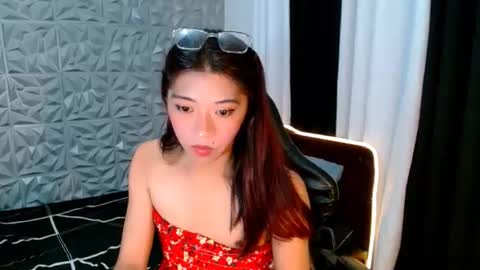 Snapshot of velvet_elise chatting on July 2026 10:21:02 AM velvet_elise online show from July 2026 10:21:02 AM
