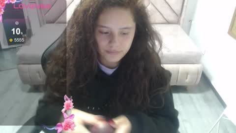 velvet_moon_v online show from February 2026 07:54:01 PM