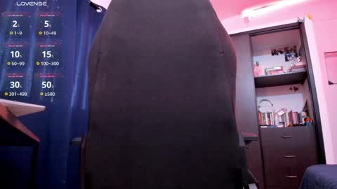 Snapshot of velvet_skyn chatting on June 2026 01:57:02 PM juansito online show from June 2026 01:57:02 PM
