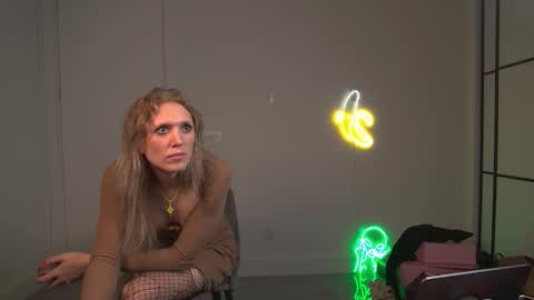 VelvetTGirl online show from March 2026 05:35:01 AM