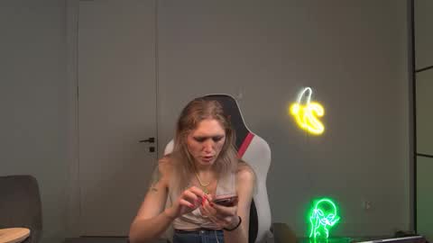 VelvetTGirl online show from March 2026 06:52:02 AM