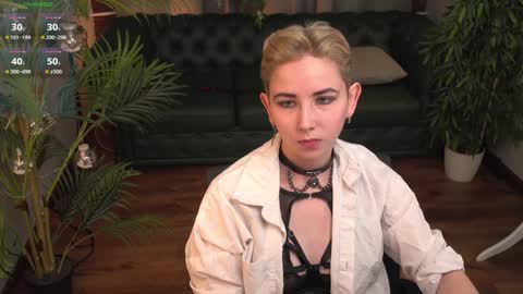CLEOshort hair  TIna long hair  online show from January 2025 02:08:01 PM