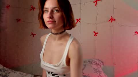 Snapshot of velvetvine chatting on February 2026 09:43:01 AM VelvetVine online show from February 2026 09:43:01 AM