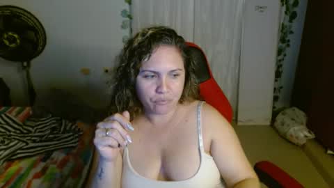 Snapshot of venecasexy44 chatting on September 2025 12:10:02 AM venecasexy44 online show from September 2025 12:10:02 AM
