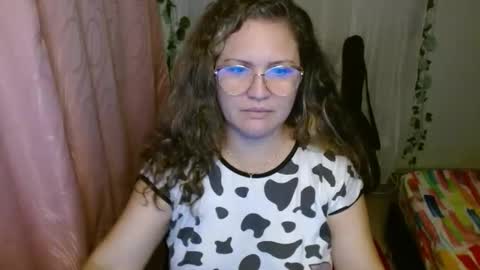 Snapshot of venecasexy44 chatting on October 2025 09:52:01 AM venecasexy44 online show from October 2025 09:52:01 AM