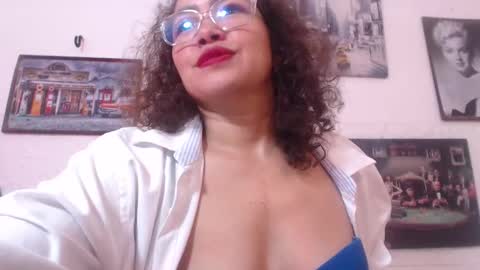Snapshot of venus_lov chatting on October 2025 01:09:02 PM venus_lov online show from October 2025 01:09:02 PM