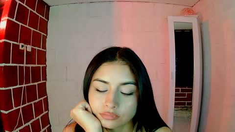 emily independent account  MY conextion 1100 GTM  to  17hr GTM online show from December 2024 07:39:01 AM