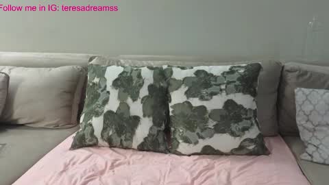 Snapshot of venus_oats chatting on October 2025 03:10:02 AM Teresa online show from October 2025 03:10:02 AM