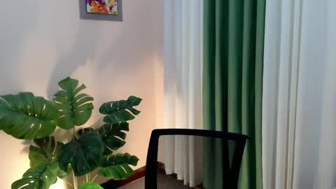 Venus Sunrise Bombshell online show from January 2025 09:46:02 PM