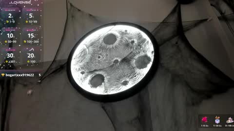 venuss_03 online show from November 2025 03:36:02 PM