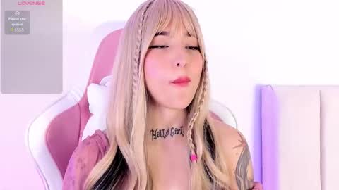 Shelly online show from October 2025 12:08:02 PM