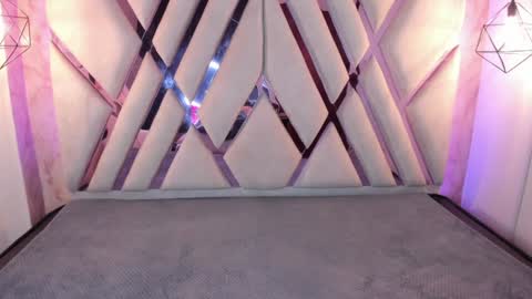 Snapshot of verabest chatting on February 2025 11:45:02 AM Domelipa online show from February 2025 11:45:02 AM