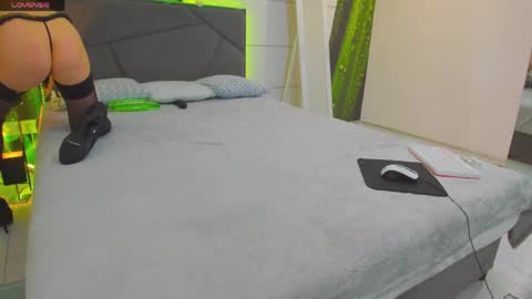 Vera online show from April 2026 12:43:02 AM