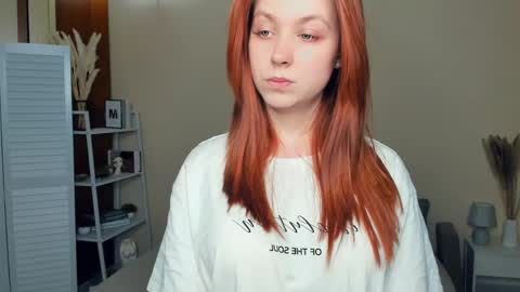 Delora online show from May 2026 09:19:01 PM