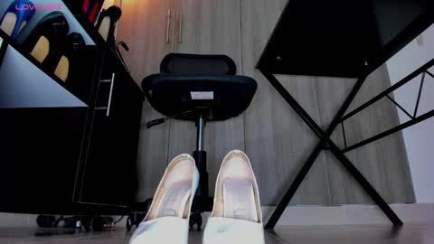 Snapshot of vero_starxx chatting on November 2025 08:08:01 PM Goddess Veronica online show from November 2025 08:08:01 PM