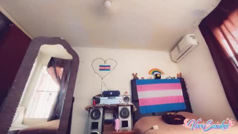 Vero Alva online show from October 2025 07:07:02 PM