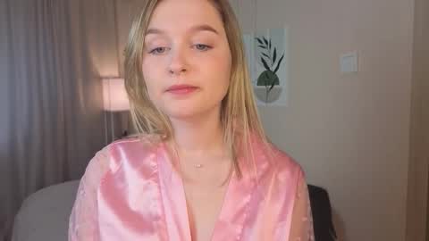 Snapshot of verocat chatting on October 2025 06:26:02 AM Veronica online show from October 2025 06:26:02 AM