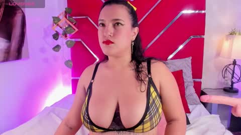 Snapshot of veronica_olson_ chatting on November 2025 04:12:02 AM Veronica Olson online show from November 2025 04:12:02 AM