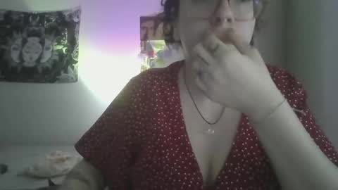 veronicadiscovery online show from November 2025 10:14:01 PM