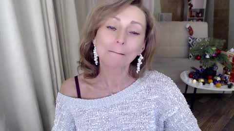 Snapshot of veronicagilbert chatting on January 2025 05:27:01 AM Helen online show from January 2025 05:27:01 AM