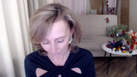 Snapshot of veronicagilbert chatting on January 2025 08:13:02 AM Helen online show from January 2025 08:13:02 AM