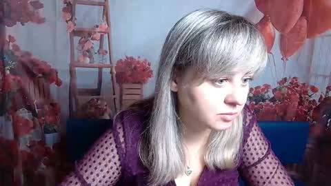 Snapshot of veronicasvitt chatting on February 2026 01:22:02 PM VeronicaSvitt online show from February 2026 01:22:02 PM