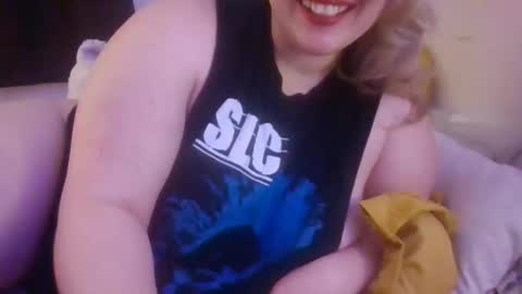 Snapshot of veronicawinterinspring chatting on November 2025 06:11:02 AM Veronica Winter online show from November 2025 06:11:02 AM