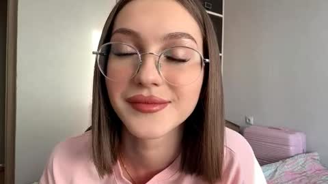 Snapshot of veronikasenk chatting on March 2026 03:13:02 PM Sasha online show from March 2026 03:13:02 PM