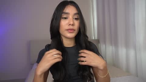  V A L  help me reach 100likes online show from September 2025 05:01:01 PM