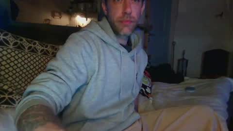 Snapshot of versatilexswede chatting on May 2026 12:48:02 AM John online show from May 2026 12:48:02 AM