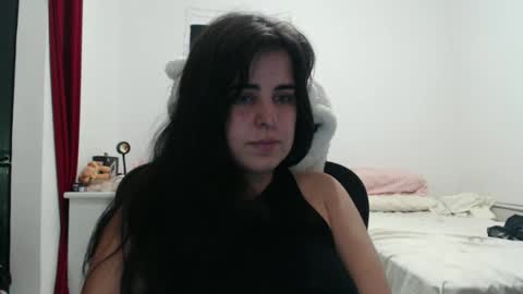 Snapshot of veruca99 chatting on April 2026 10:14:02 PM veruca99 online show from April 2026 10:14:02 PM