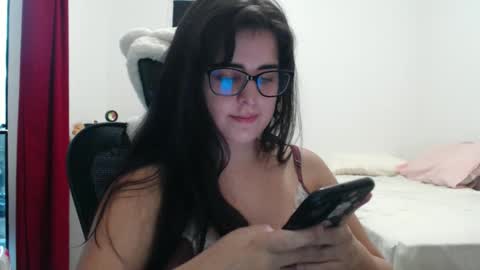 Snapshot of veruca99 chatting on May 2026 08:48:02 PM veruca99 online show from May 2026 08:48:02 PM