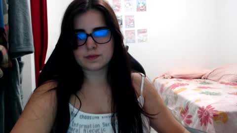 Snapshot of veruca99 chatting on August 2026 12:20:02 AM veruca99 online show from August 2026 12:20:02 AM