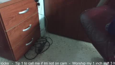 Snapshot of verylittletiny chatting on November 2025 07:41:02 AM Erik online show from November 2025 07:41:02 AM