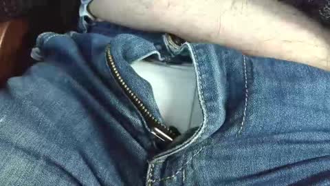 Snapshot of verylittletiny chatting on November 2025 08:17:02 AM Erik online show from November 2025 08:17:02 AM