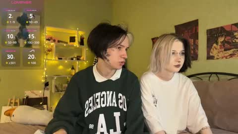 veryraretwins online show from October 2025 07:58:02 PM