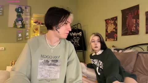 veryraretwins online show from October 2025 10:08:02 PM