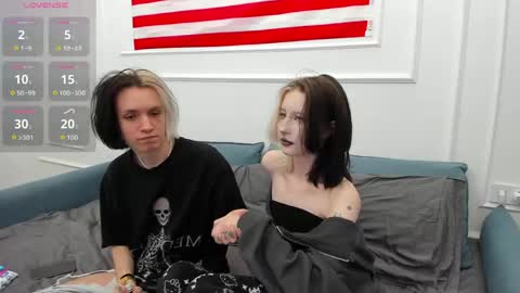 Snapshot of veryraretwins chatting on May 2026 10:59:02 PM veryraretwins online show from May 2026 10:59:02 PM